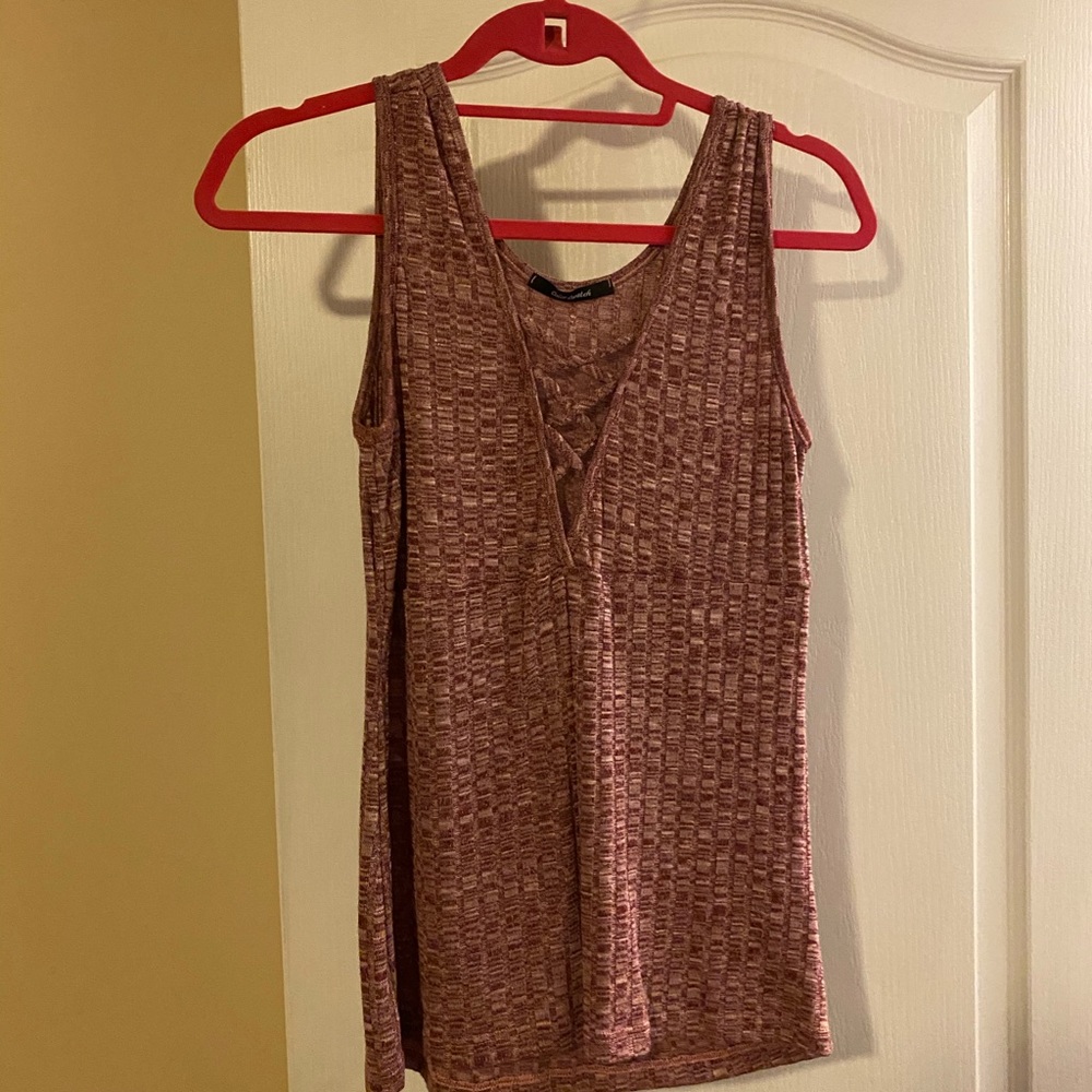 Criss cross tank